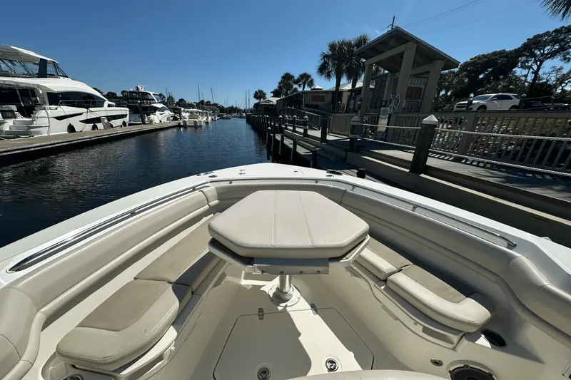 Slide: The Image of Boston Whaler 380 OUTRAGE 2019 - 59