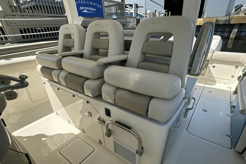 Slide: The Image of Boston Whaler 380 OUTRAGE 2019 - 63