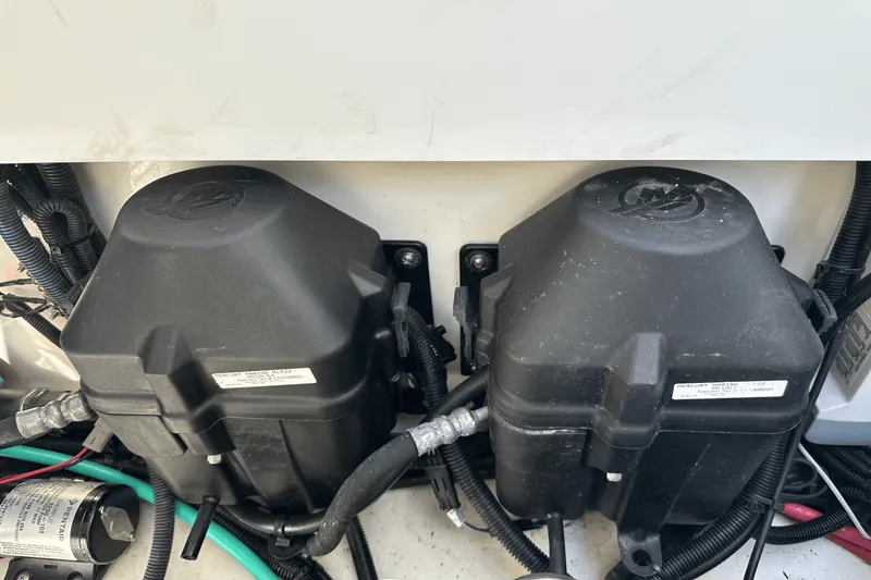 Slide: The Image of Boston Whaler 380 OUTRAGE 2019 - 68