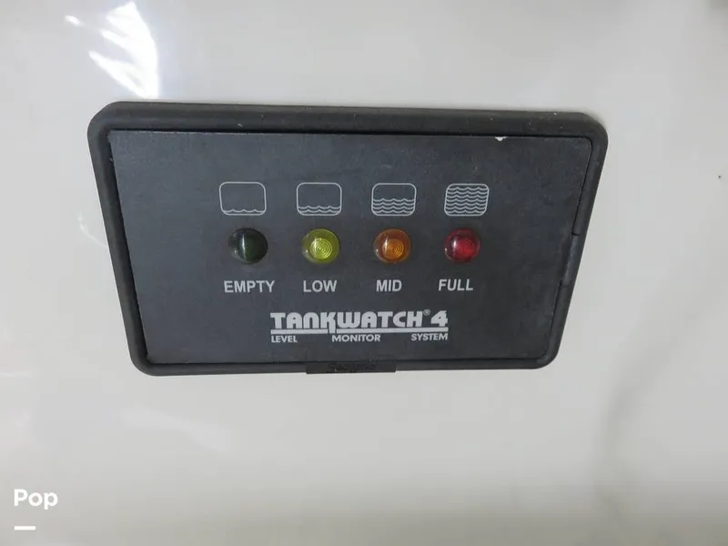 Slide: The Image of Hydra-Sports 3300 VX Vector Express 2005 - 10962168