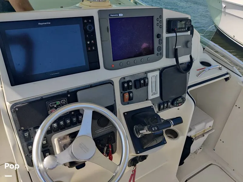 Slide: The Image of Hydra-Sports 3300 VX Vector Express 2005 - 10962200