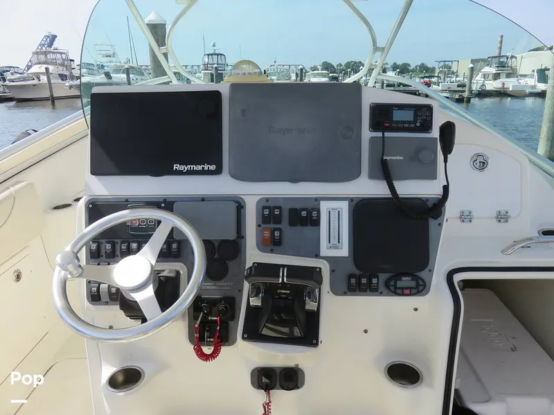 Slide: The Image of Hydra-Sports 3300 VX Vector Express 2005 - 10962130