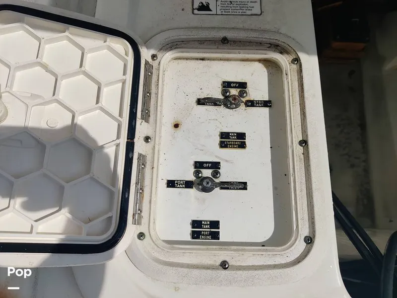 Slide: The Image of Hydra-Sports 3300 VX Vector Express 2005 - 10962243