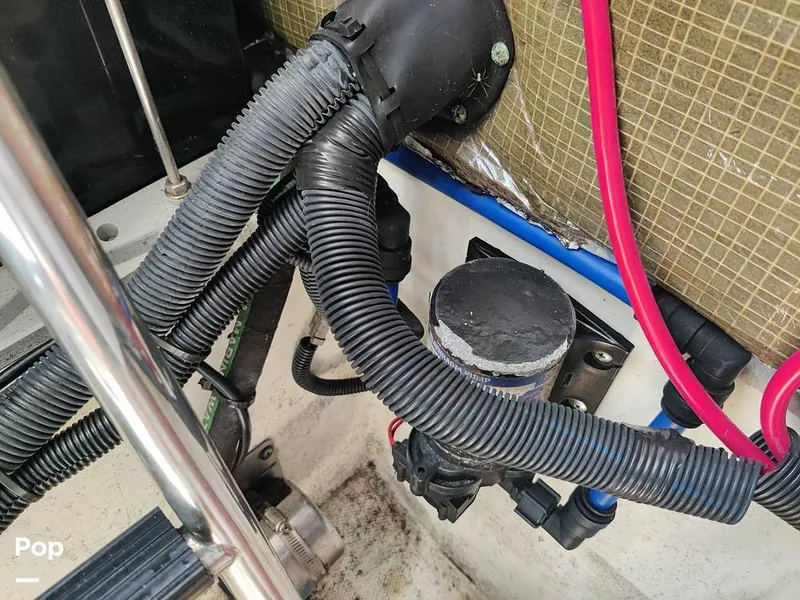 Slide: The Image of Hydra-Sports 3300 VX Vector Express 2005 - 10962252