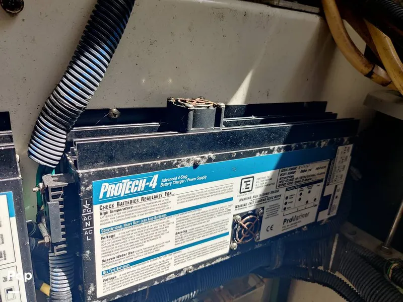 Slide: The Image of Hydra-Sports 3300 VX Vector Express 2005 - 10962258