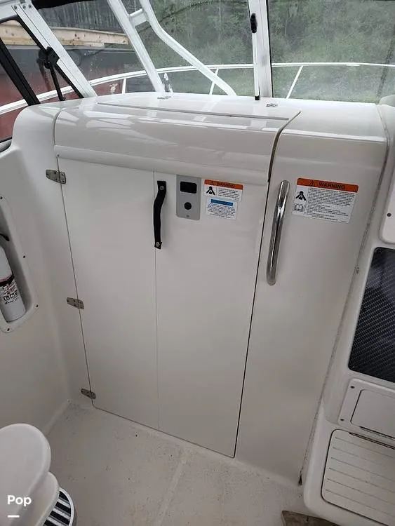 Slide: The Image of Hydra-Sports 2800 WA Vector 2005 - 11043869