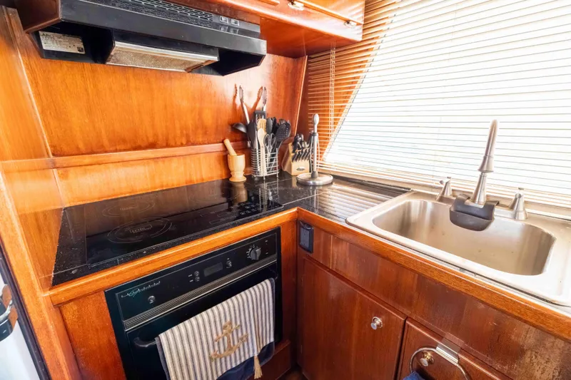Slide: The Image of Sea Ranger 45 Sundeck 1983 - 42