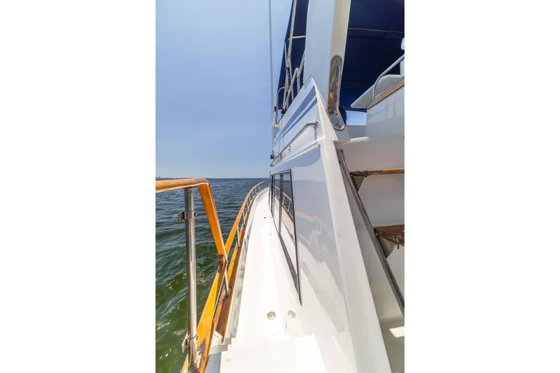 Slide: The Image of Sea Ranger 45 Sundeck 1983 - 28
