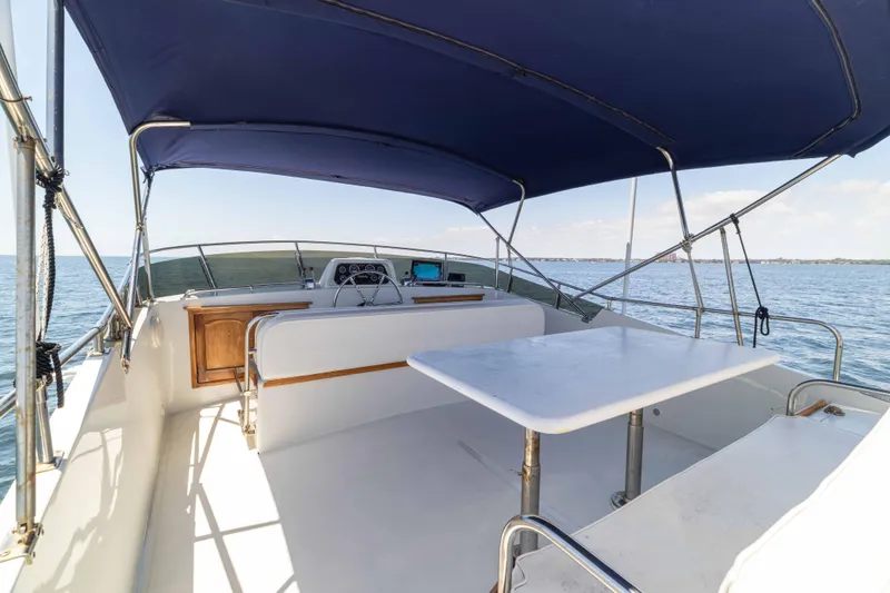Slide: The Image of Sea Ranger 45 Sundeck 1983 - 27