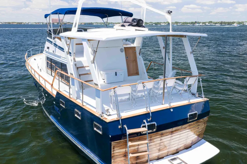 Slide: The Image of Sea Ranger 45 Sundeck 1983 - 14