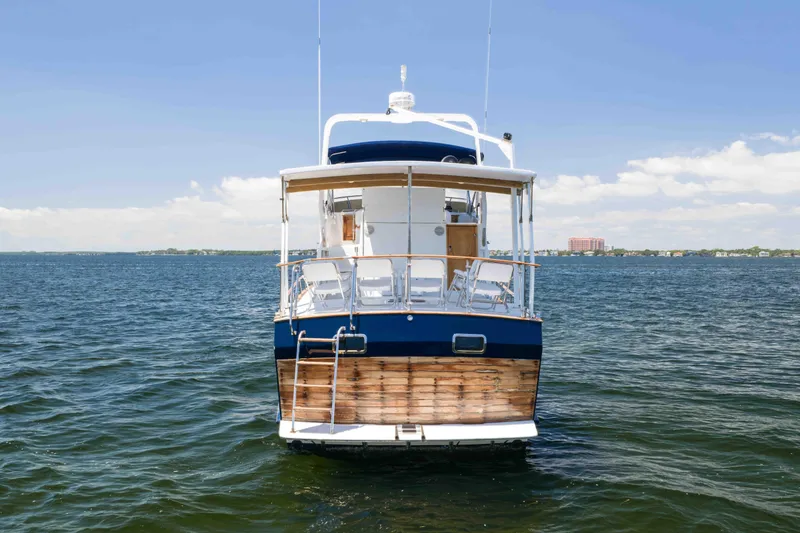 Slide: The Image of Sea Ranger 45 Sundeck 1983 - 9