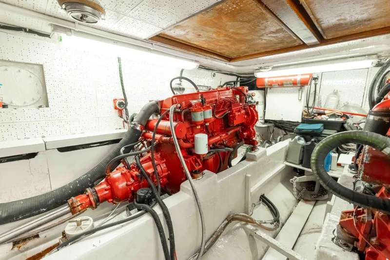 Slide: The Image of Sea Ranger 45 Sundeck 1983 - 66