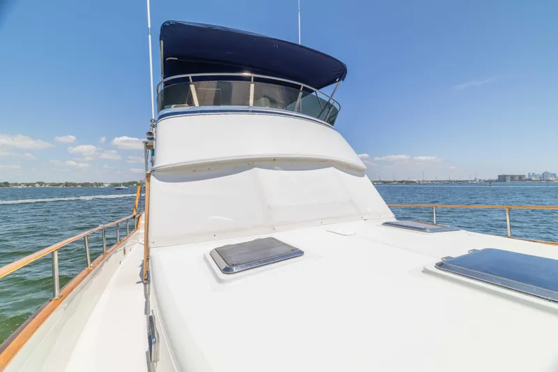 Slide: The Image of Sea Ranger 45 Sundeck 1983 - 35