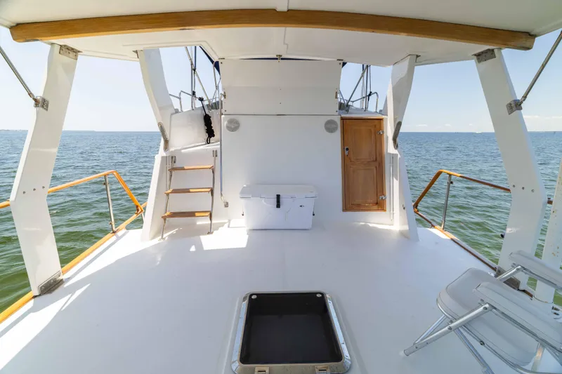 Slide: The Image of Sea Ranger 45 Sundeck 1983 - 30