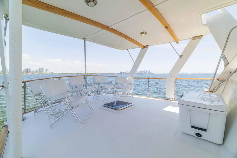 Slide: The Image of Sea Ranger 45 Sundeck 1983 - 33