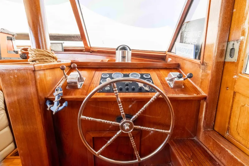 Slide: The Image of Sea Ranger 45 Sundeck 1983 - 48