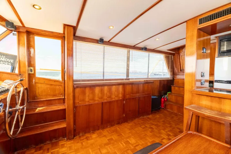 Slide: The Image of Sea Ranger 45 Sundeck 1983 - 39