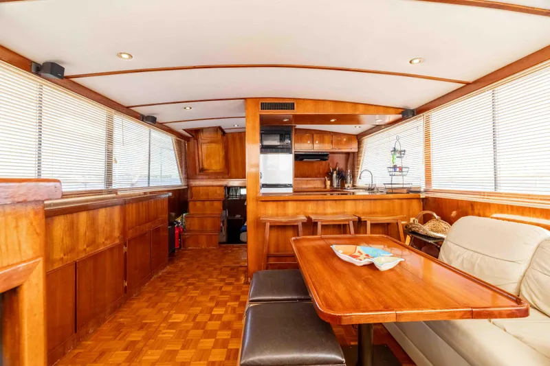 Slide: The Image of Sea Ranger 45 Sundeck 1983 - 40