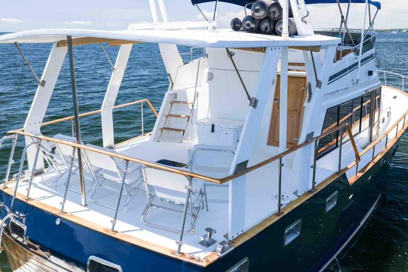 Slide: The Image of Sea Ranger 45 Sundeck 1983 - 13