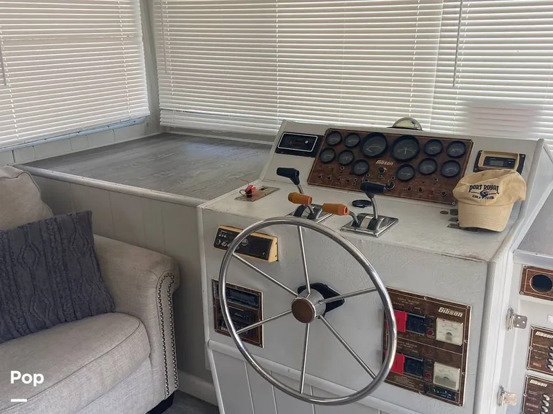 Slide: The Image of Gibson 44 1987 - 15885847