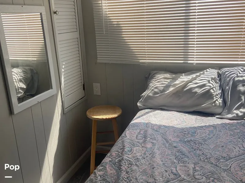 Slide: The Image of Gibson 44 1987 - 15885842