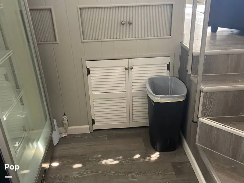 Slide: The Image of Gibson 44 1987 - 15885843