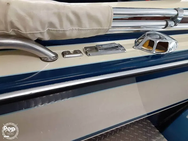 Slide: The Image of Tarva Cruiser Deluxe 21 1980 - 10924649