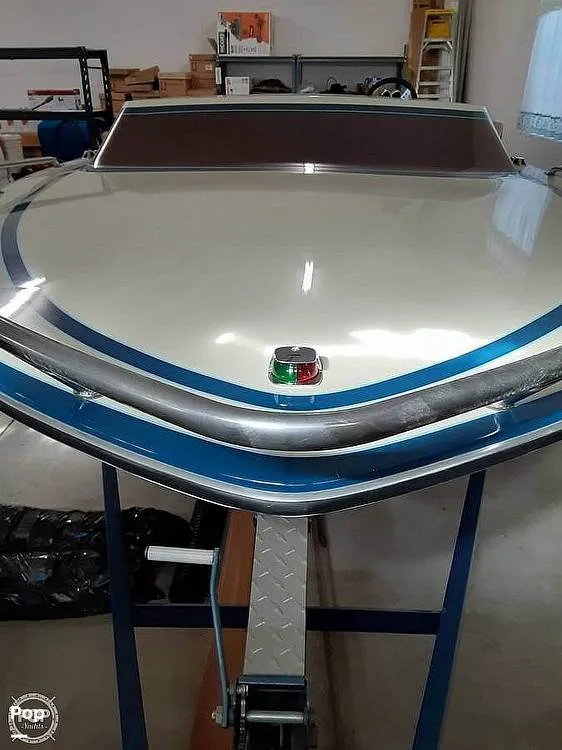 Slide: The Image of Tarva Cruiser Deluxe 21 1980 - 10924640