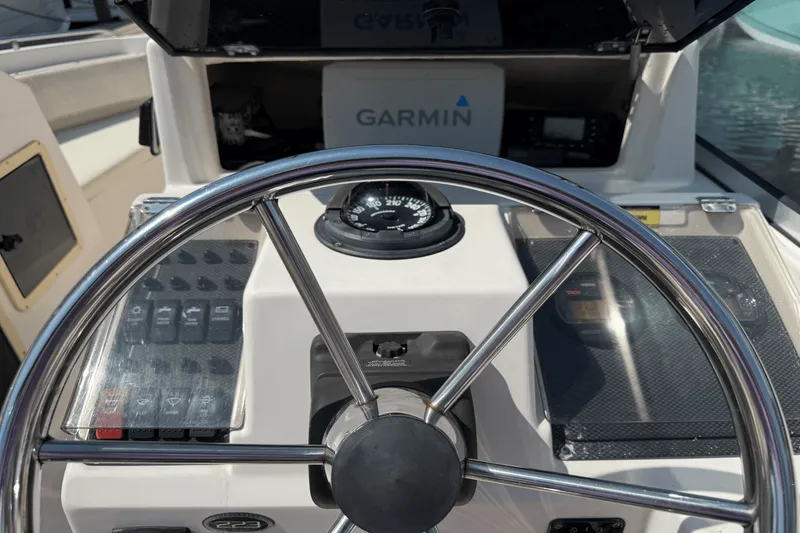 Slide: The Image of Grady-White 223 DUAL CONSOLE 2002 - 12