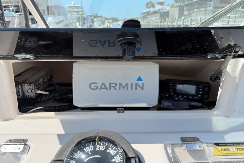 Slide: The Image of Grady-White 223 DUAL CONSOLE 2002 - 13