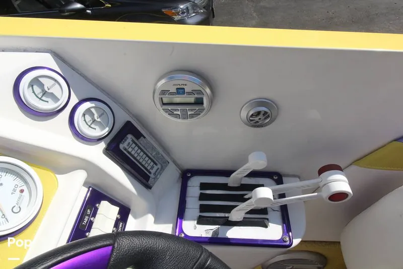 Slide: The Image of Xtreme Boats 3202 2002 - 11091814