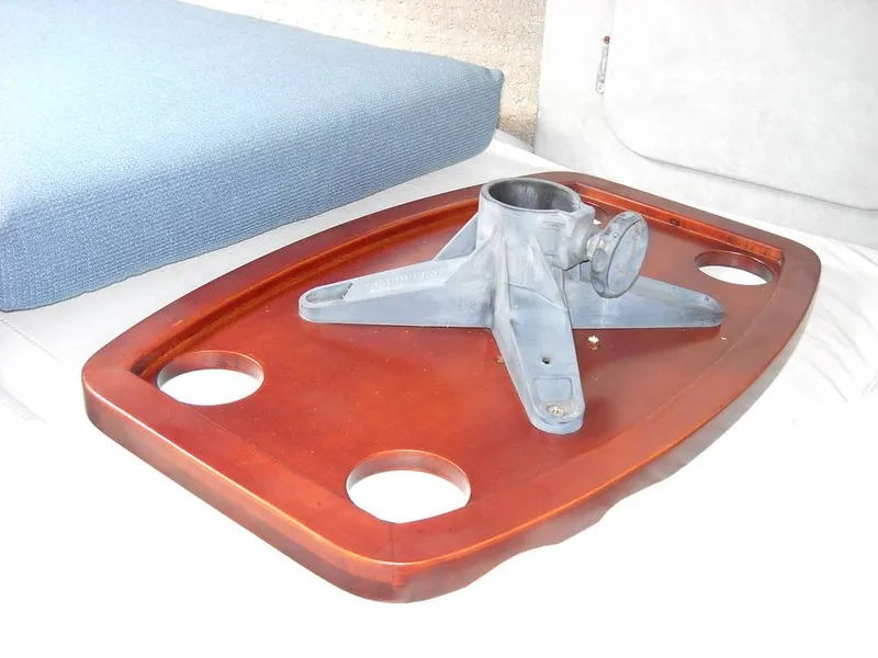 Slide: The Image of Salon Table - 11233585