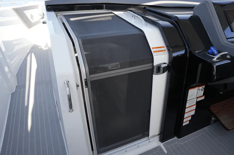 Slide: The Image of Cruisers Yachts 42 GLS 2025 - 37