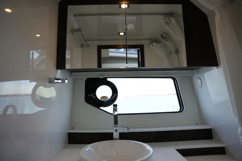 Slide: The Image of Cruisers Yachts 42 GLS 2025 - 45