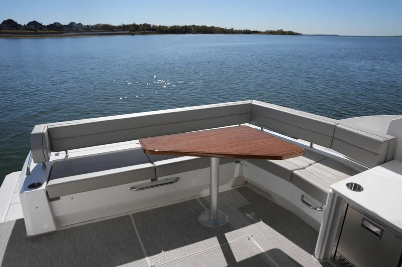 Slide: The Image of Cruisers Yachts 46 Cantius 2025 - 10