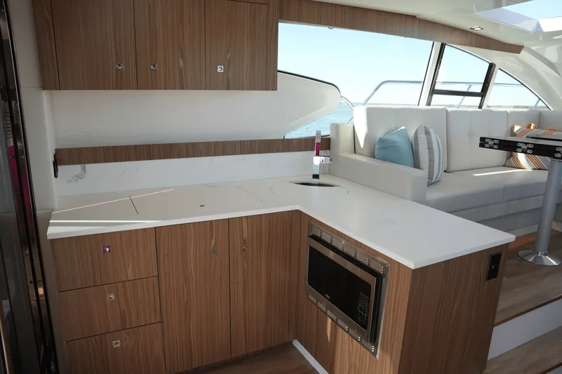Slide: The Image of Cruisers Yachts 46 Cantius 2025 - 20