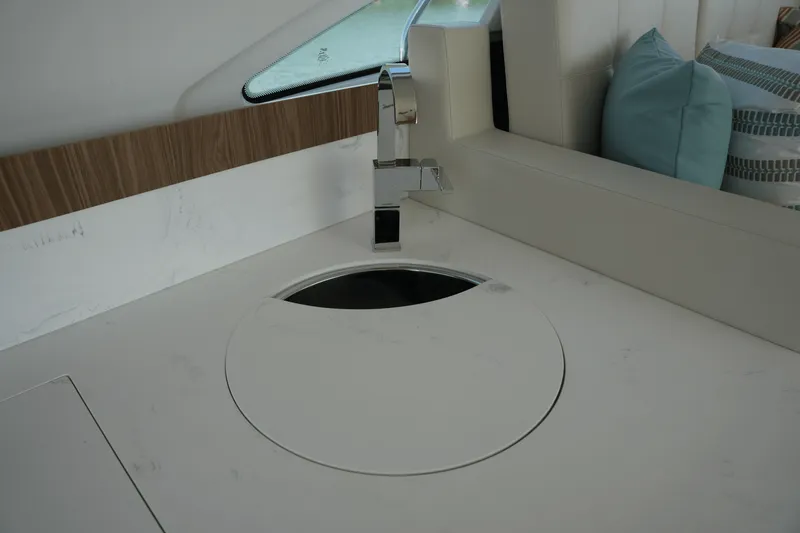 Slide: The Image of Cruisers Yachts 46 Cantius 2025 - 25