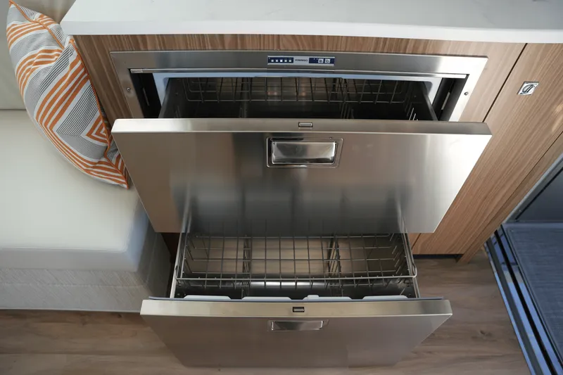 Slide: The Image of Cruisers Yachts 46 Cantius 2025 - 27