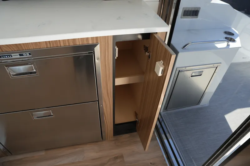 Slide: The Image of Cruisers Yachts 46 Cantius 2025 - 28