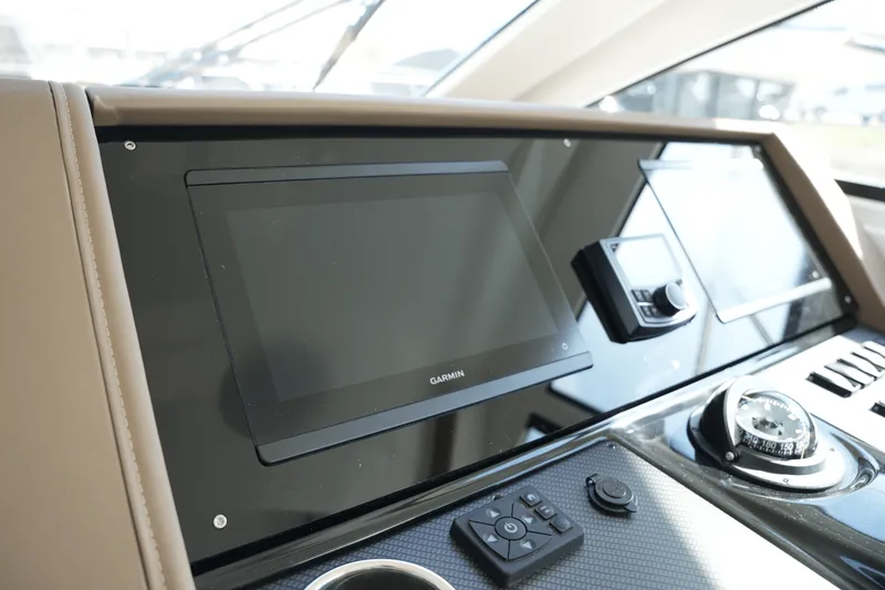 Slide: The Image of Cruisers Yachts 46 Cantius 2025 - 38