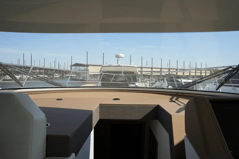 Slide: The Image of Cruisers Yachts 46 Cantius 2025 - 40