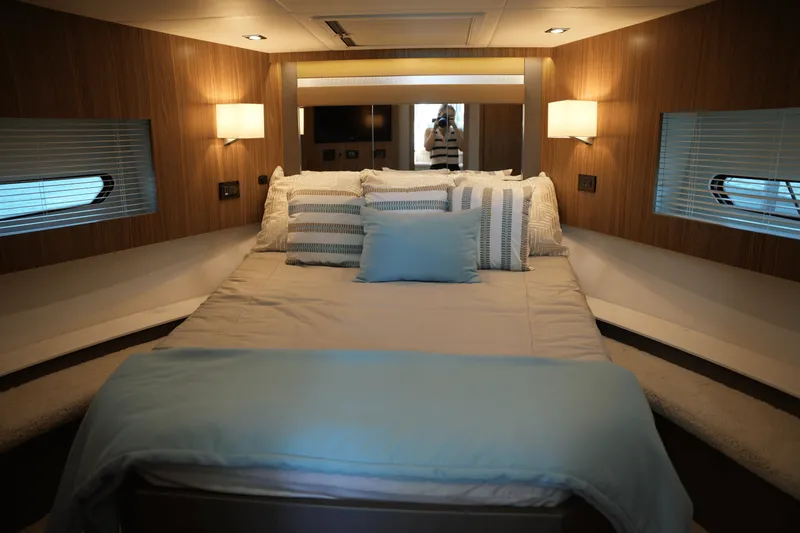 Slide: The Image of Cruisers Yachts 46 Cantius 2025 - 48