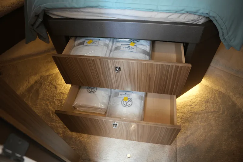 Slide: The Image of Cruisers Yachts 46 Cantius 2025 - 49