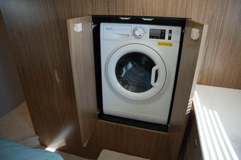 Slide: The Image of Cruisers Yachts 46 Cantius 2025 - 62