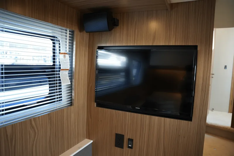 Slide: The Image of Cruisers Yachts 46 Cantius 2025 - 64