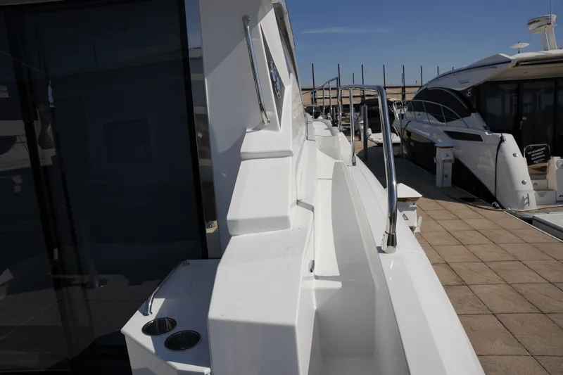 Slide: The Image of Cruisers Yachts 46 Cantius 2025 - 65