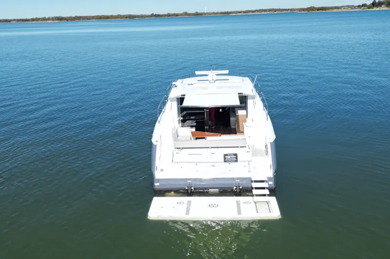 Slide: The Image of Cruisers Yachts 46 Cantius 2025 - 7