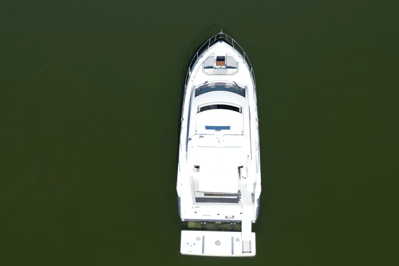 Slide: The Image of Cruisers Yachts 46 Cantius 2025 - 8