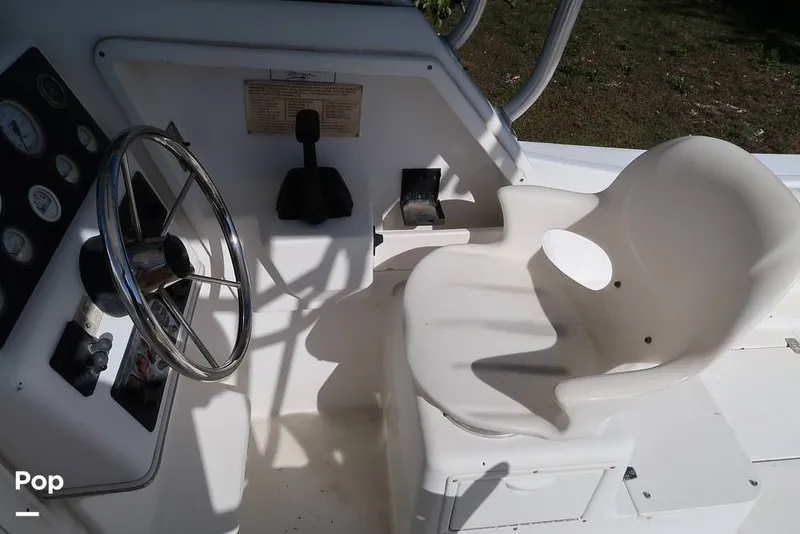 Slide: The Image of Captain's Chair - 11693993