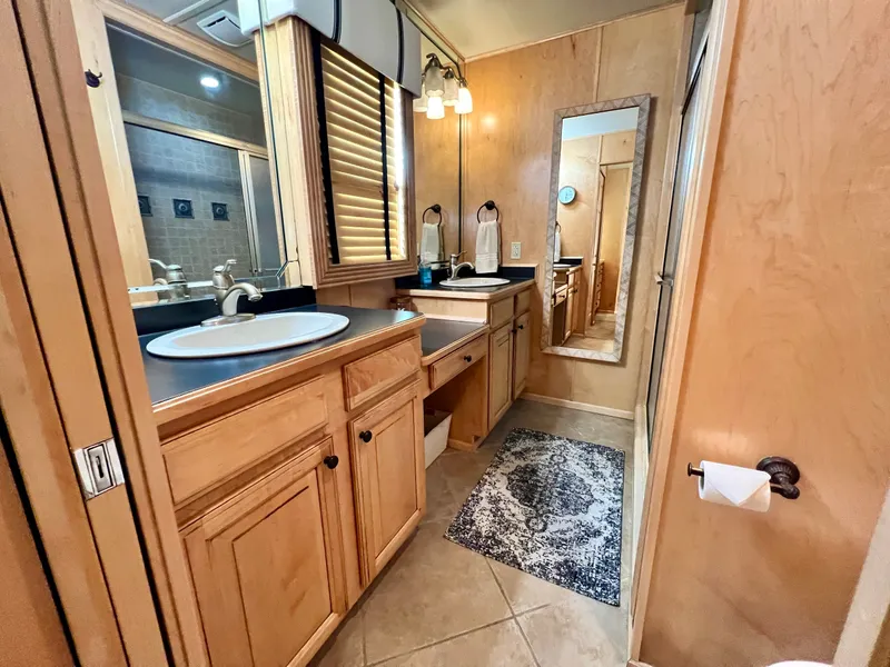 Slide: The Image of Sumerset 90x18 Houseboat 2005 - 20